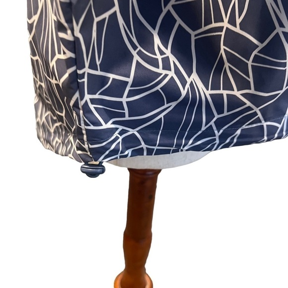 Traj3ctory Hooded Wind Breaker. Blue White Abstract. Dolman Sleeve. Size: Small - Picture 7 of 10